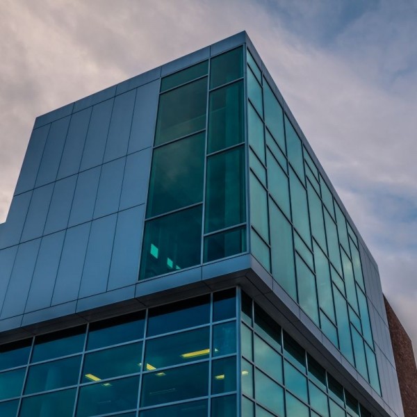 Kapaklı Giydirme Cephe