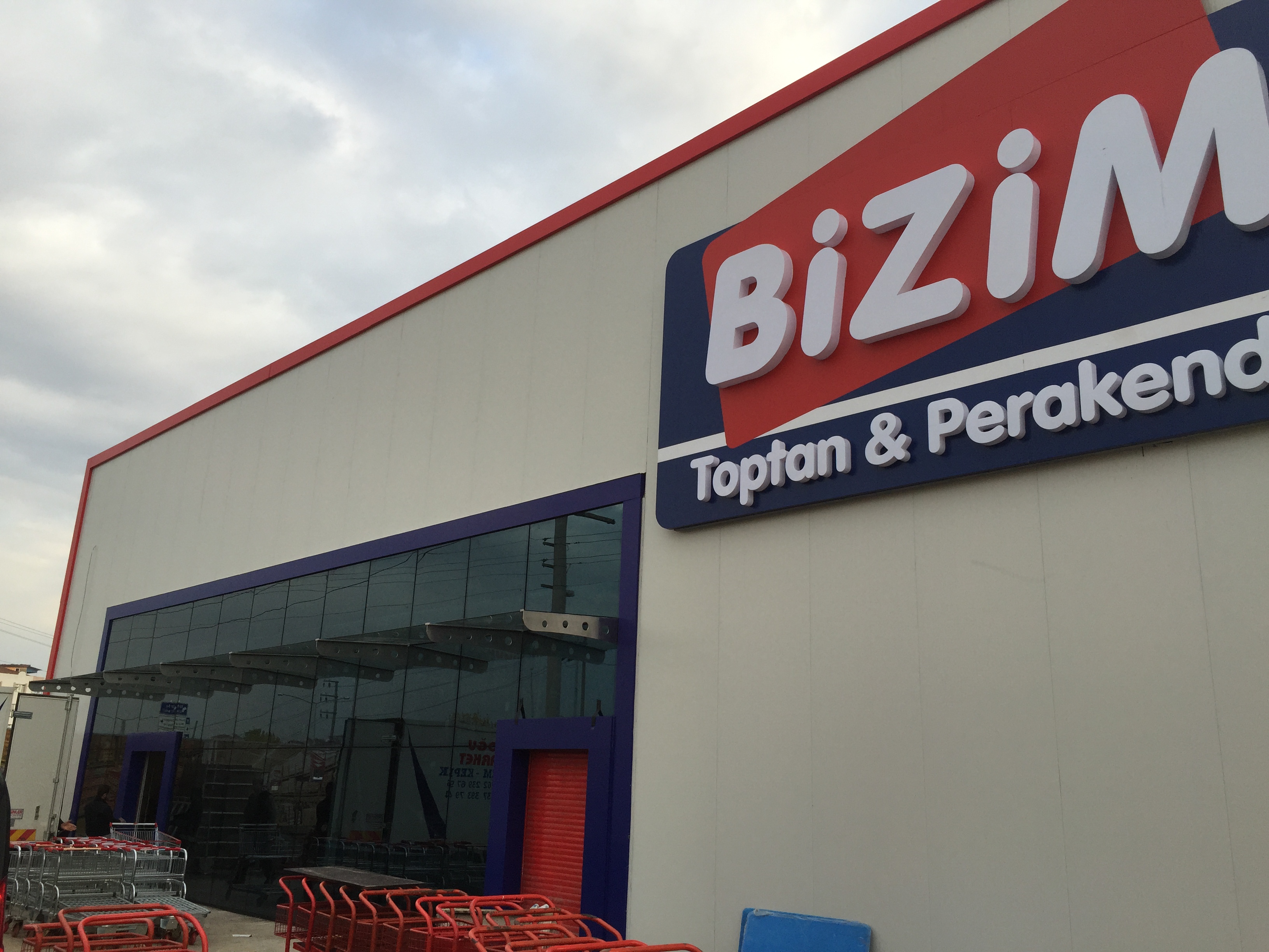 BİZİM MARKET / İZMİT 1