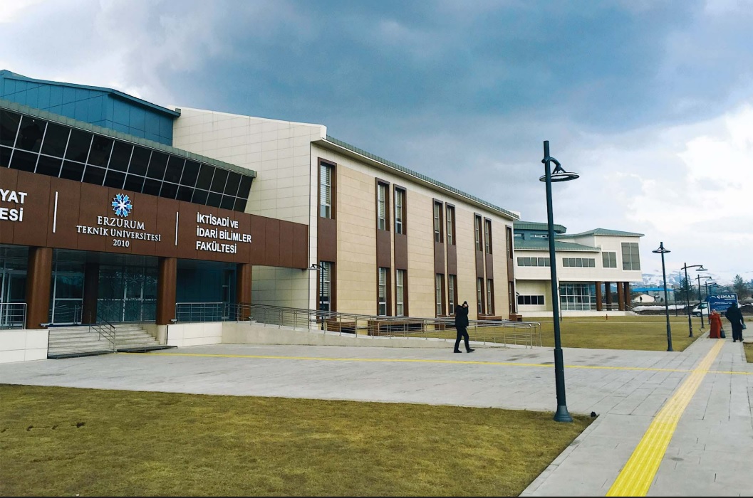 EDEBİYAT FAKÜLTESİ / ERZURUM 1